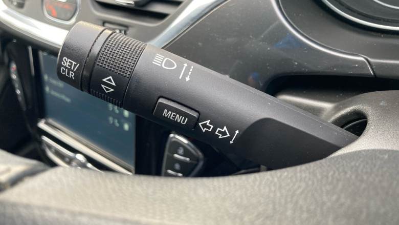 Vauxhall Corsa 1.4 SE Nav 5dr Petrol Hatchback